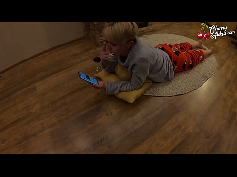 ❤️ Skør blondine suger kæmpe pik og hopper på den - analsex ️ Sex video at da.porno24-7.ru ️❤