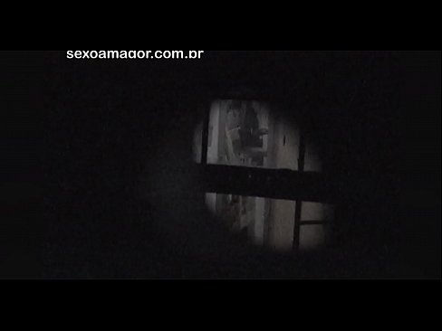 ❤️ Blondie bliver hemmeligt videooptaget af en voyeur fra nabolaget gemt bag hule mursten ️ Sex video at da.porno24-7.ru ️❤