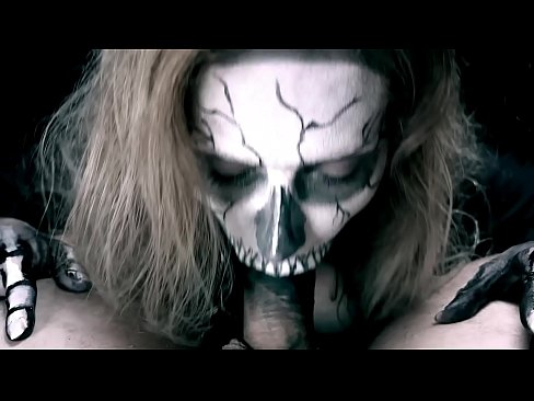 ❤️ Dæmonisk pige suger pik med sin sorte mund og sluger sperm. ️ Sex video at da.porno24-7.ru ️❤